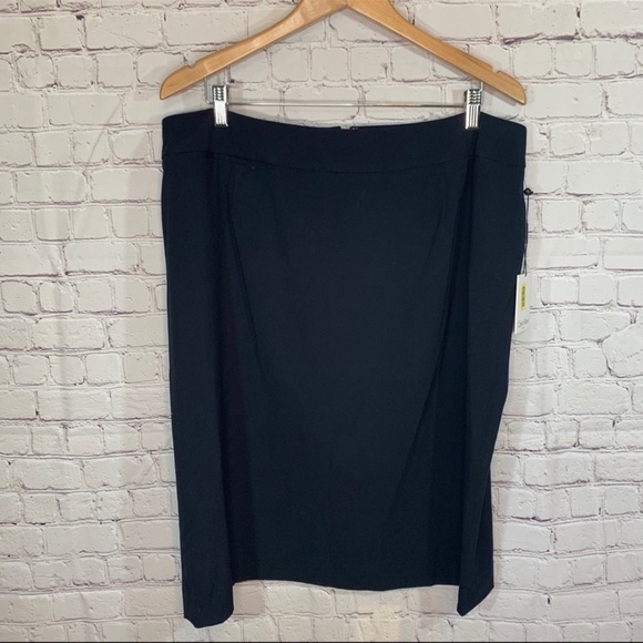 Torrid Moto Graphic Cutout Design size 1 - Picture 4 of 13